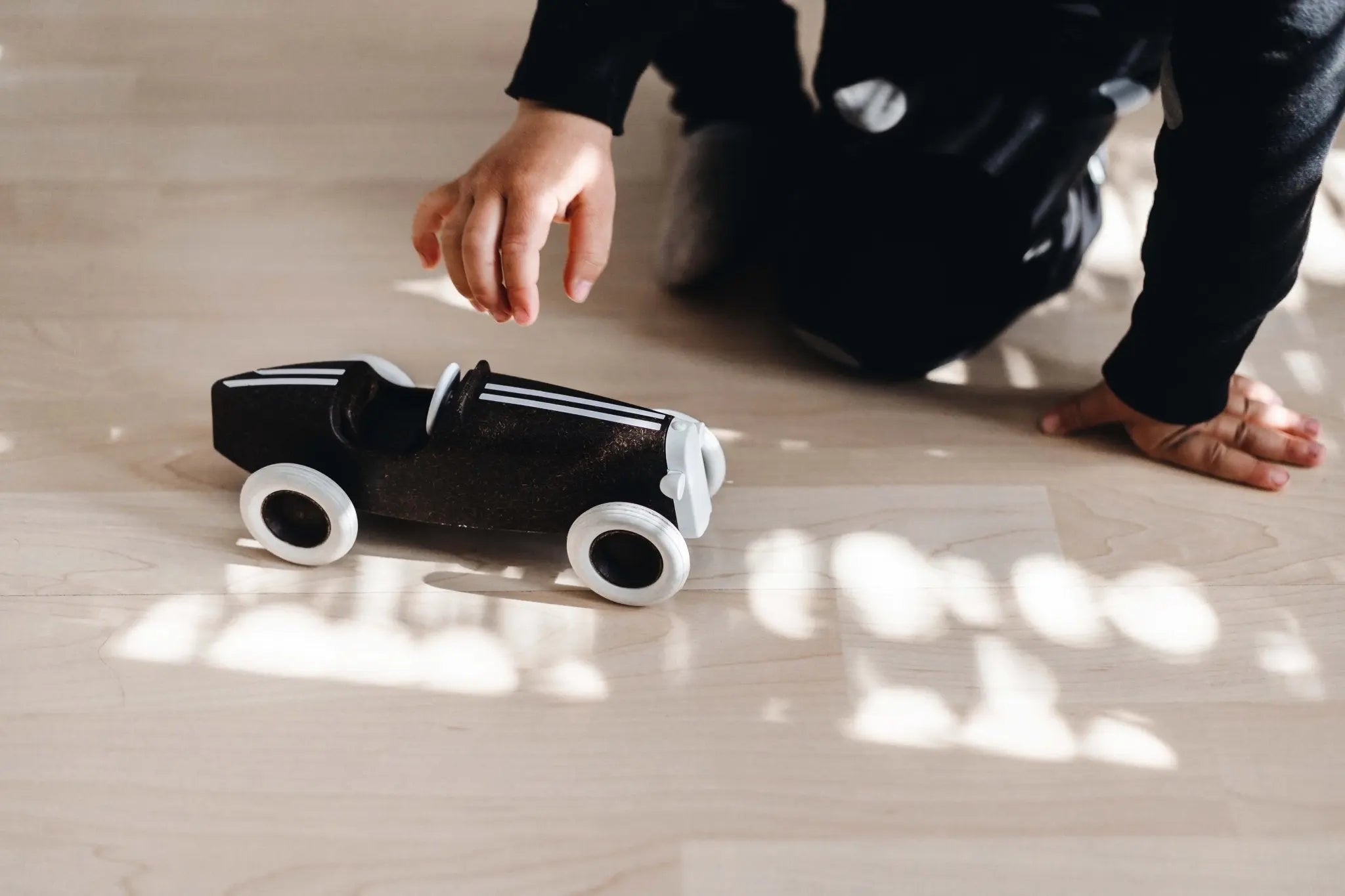 Bolid Grand Prix czarny samochód wyścigowy autko zabawka dla dzieci ooh noo - Zabawki z Lasu 