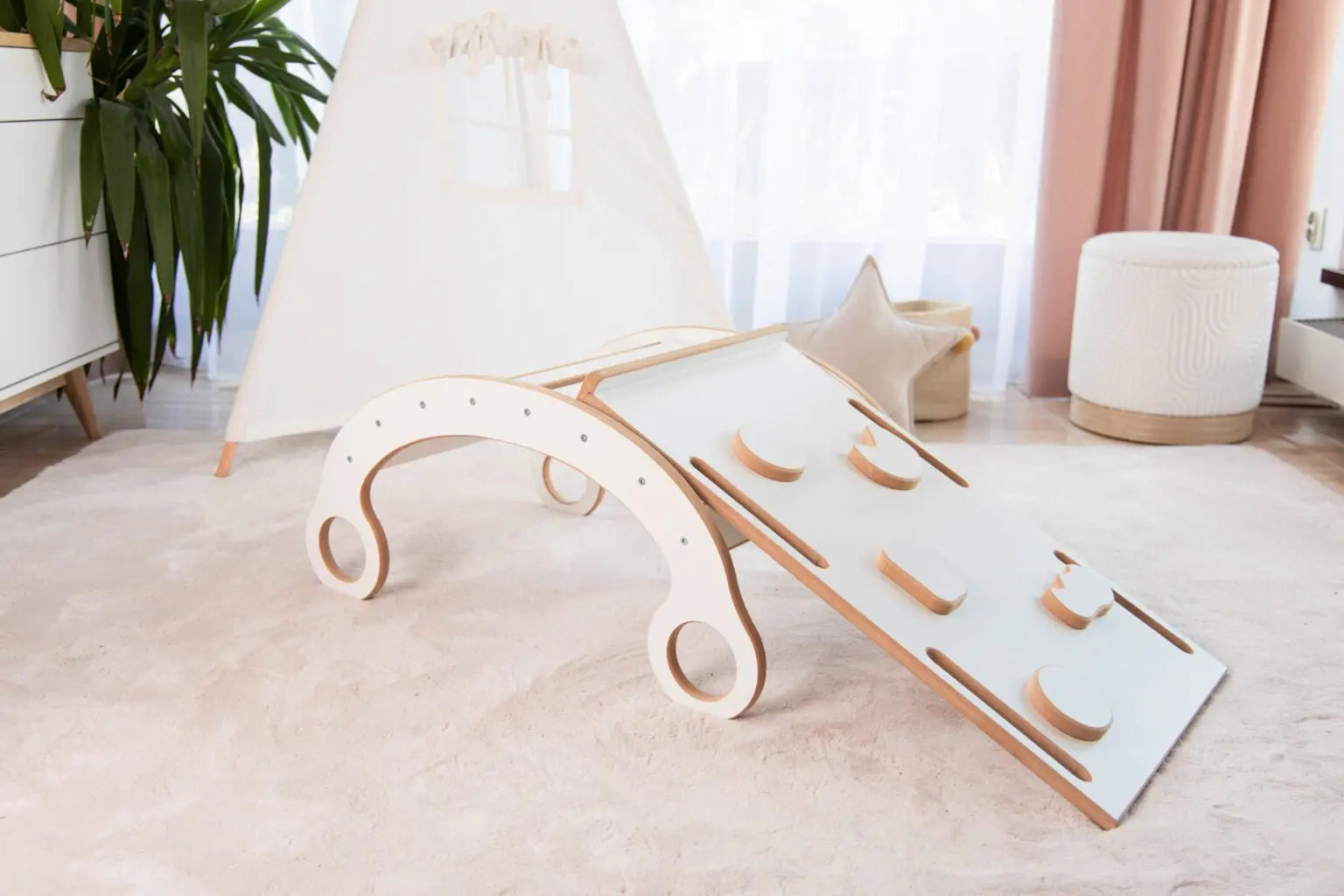 Bujak M + ścianka wspinaczkowa / zjeżdżalnia + poduszka szara - Zabawki z Lasu 