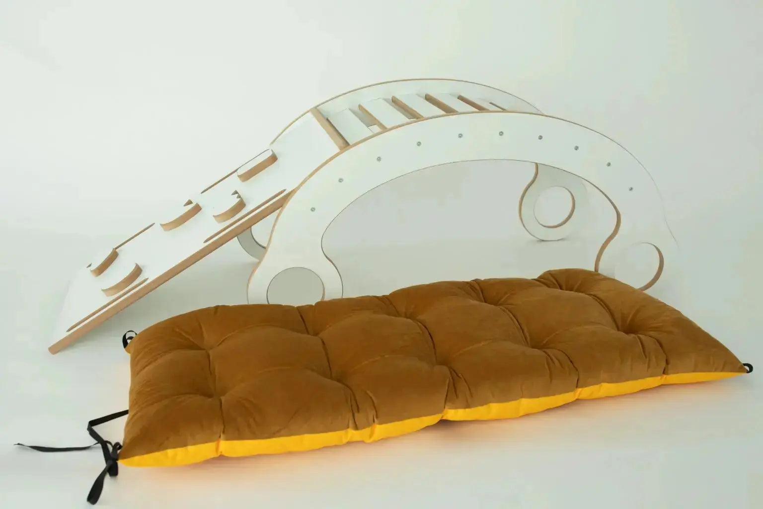 Bujak XL + ścianka wspinaczkowa / zjeżdżalnia + poduszka różowa - Zabawki z Lasu 