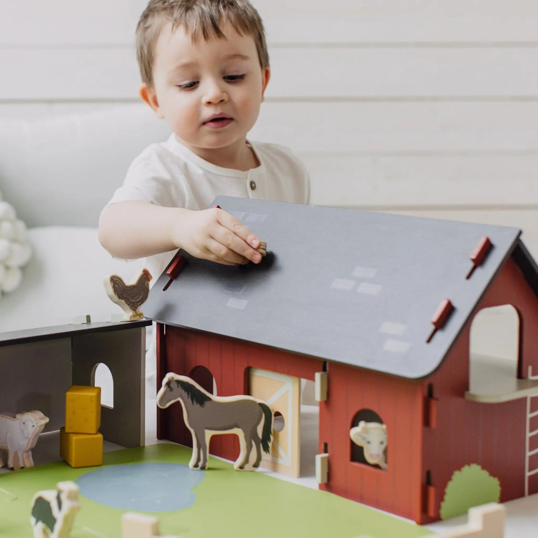 Drewniana farma, zabawka dla dzieci, zwięrzątka na wsi odgrywanie ról Micki - Zabawki z Lasu 