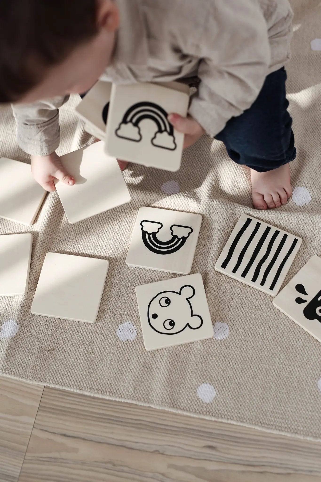 Drewniana gra edukacyjna memory dla dzieci karty kontrastowe zestaw ooh noo - Zabawki z Lasu 