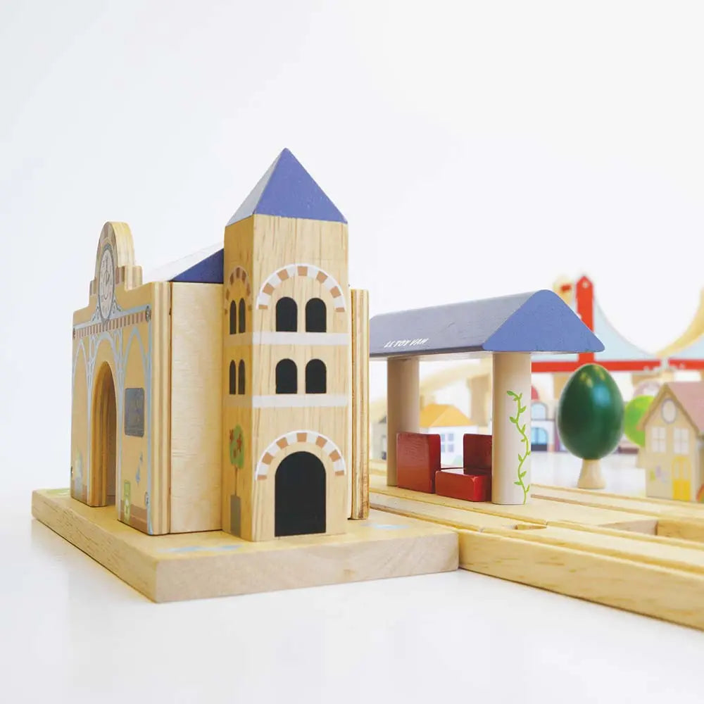 Drewniana kolejka Royal Express zestaw 180 elementów tory pociąg Le Toy Van - Zabawki z Lasu 