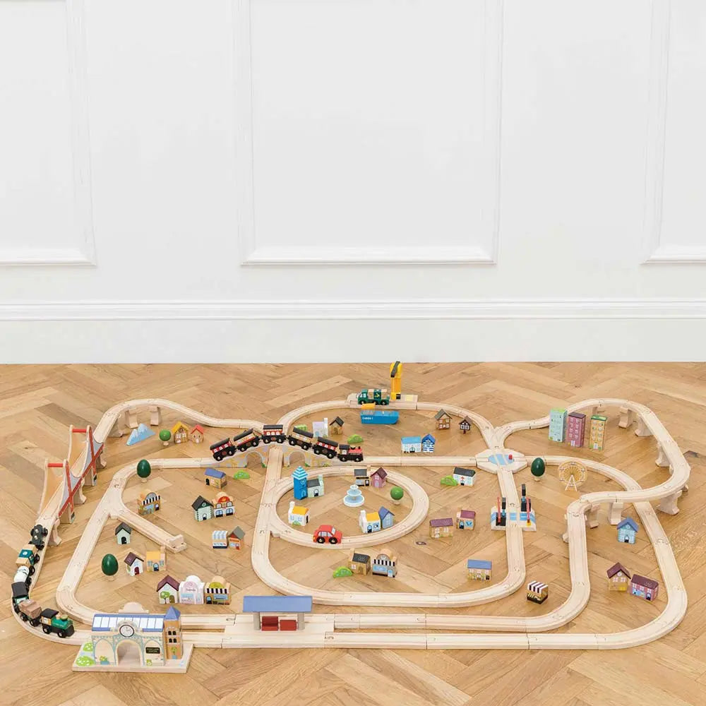 Drewniana kolejka Royal Express zestaw 180 elementów tory pociąg Le Toy Van - Zabawki z Lasu 