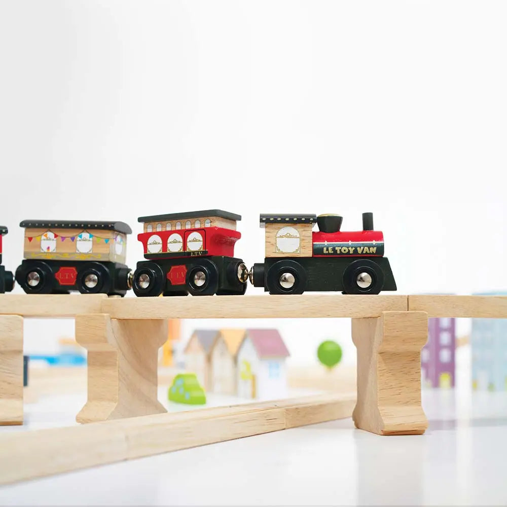 Drewniana kolejka Royal Express zestaw 180 elementów tory pociąg Le Toy Van - Zabawki z Lasu 