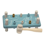 Drewniana przebijanka z gumowym młotkiem niebieska, wbijanka, zabawka Micki - Zabawki z Lasu 