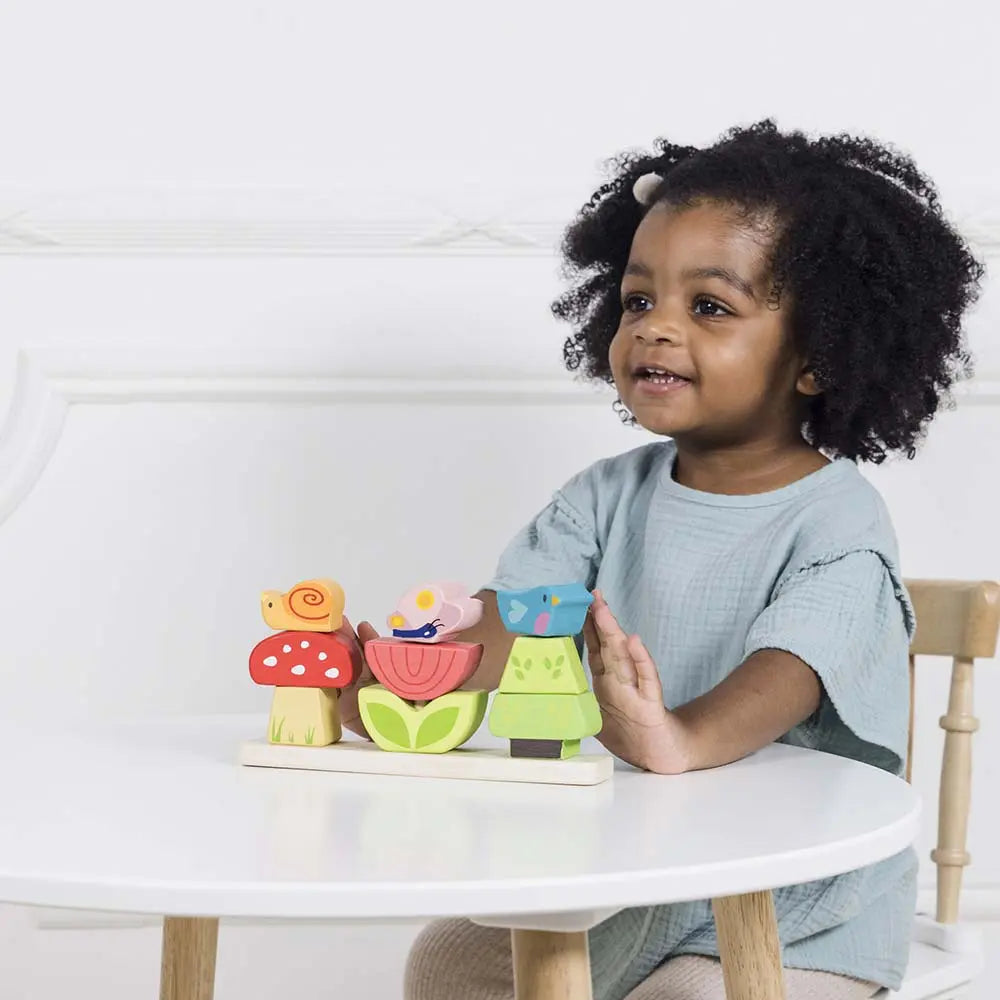 Drewniana układanka ogród, kolorowa nakładanka dla dzieci, Le Toy Van - Zabawki z Lasu 