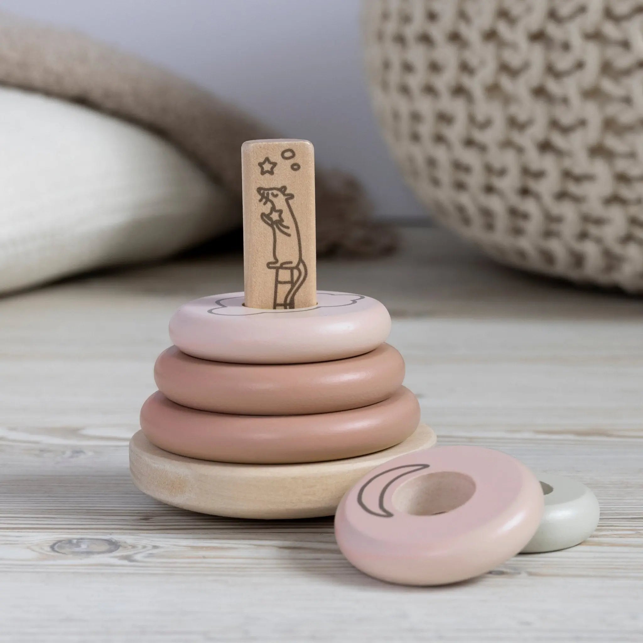 Drewniana układanka różowa piramida, zabawka nakładanka, kółka nauka, Micki - Zabawki z Lasu 