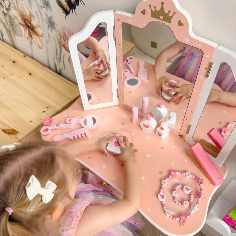 TOOKY TOY Drewniana Toaletka z Krzesełkiem Składane Lusterko Akcesoria 15 el.