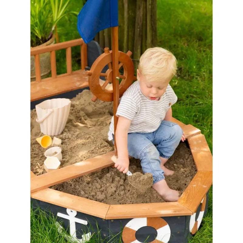 AXI Drewniana Piaskownica Statek Piracki Doris ze Schowkiem + Pokrowiec 153 cm