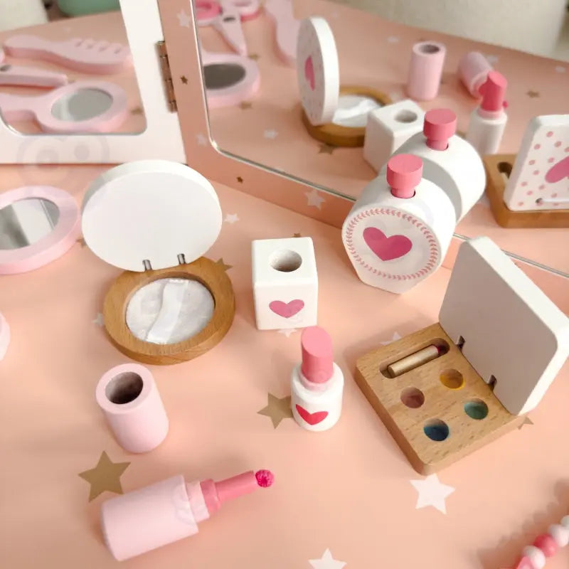 TOOKY TOY Drewniana Toaletka z Krzesełkiem Składane Lusterko Akcesoria 15 el.