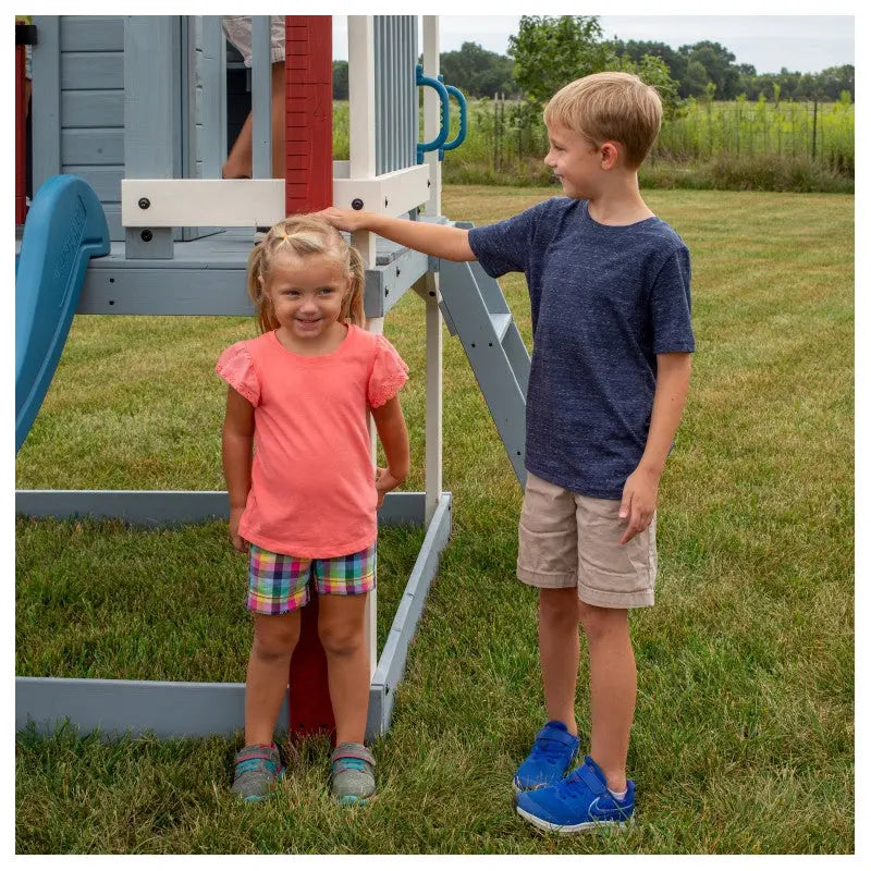 BACKYARD DISCOVERY Domek Drewniany Plac Zabaw ze Zjeżdżalnią i Piaskownicą