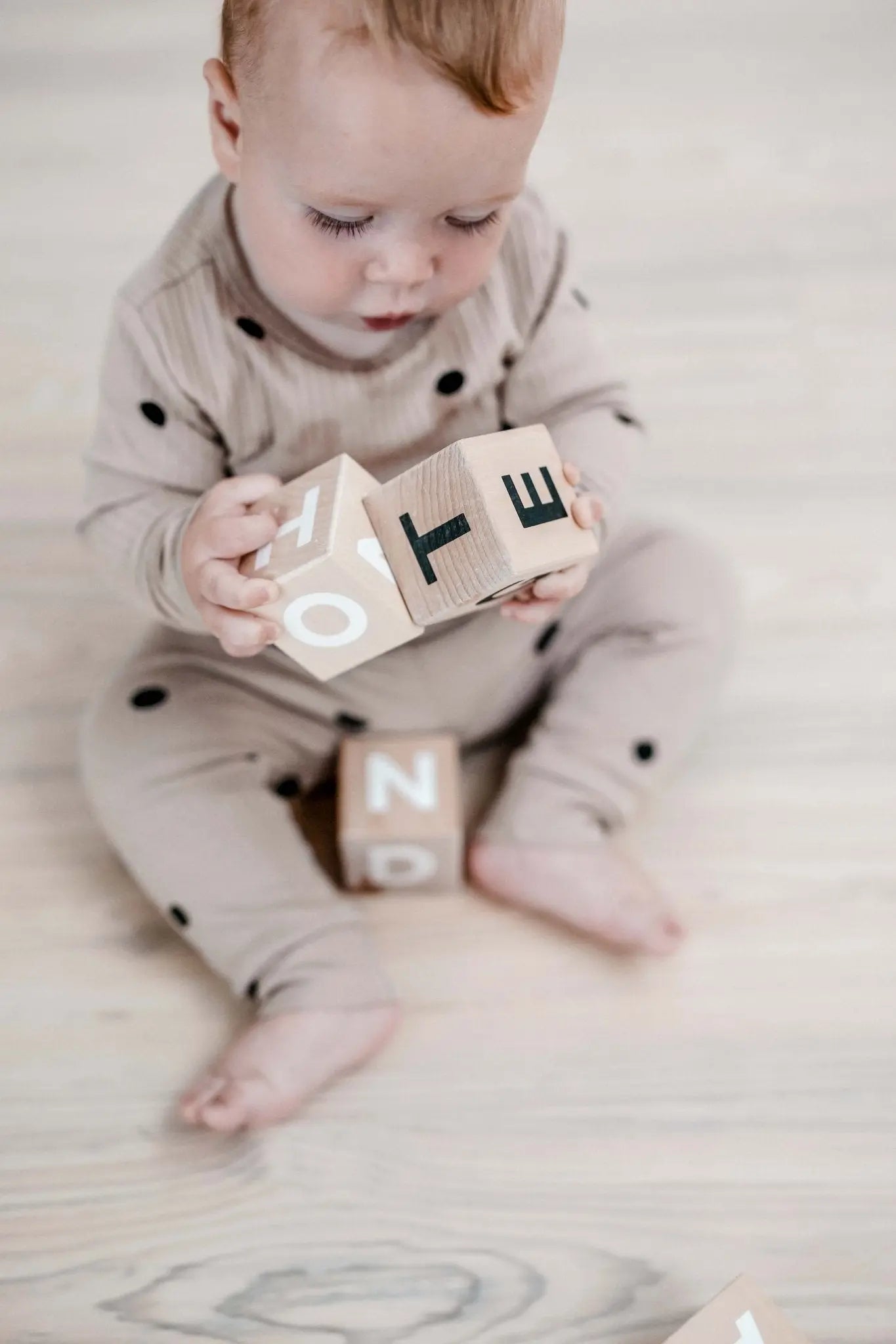 Klocki drewniane literki i cyferki dla dzieci zestaw klocków nauka ooh noo - Zabawki z Lasu 