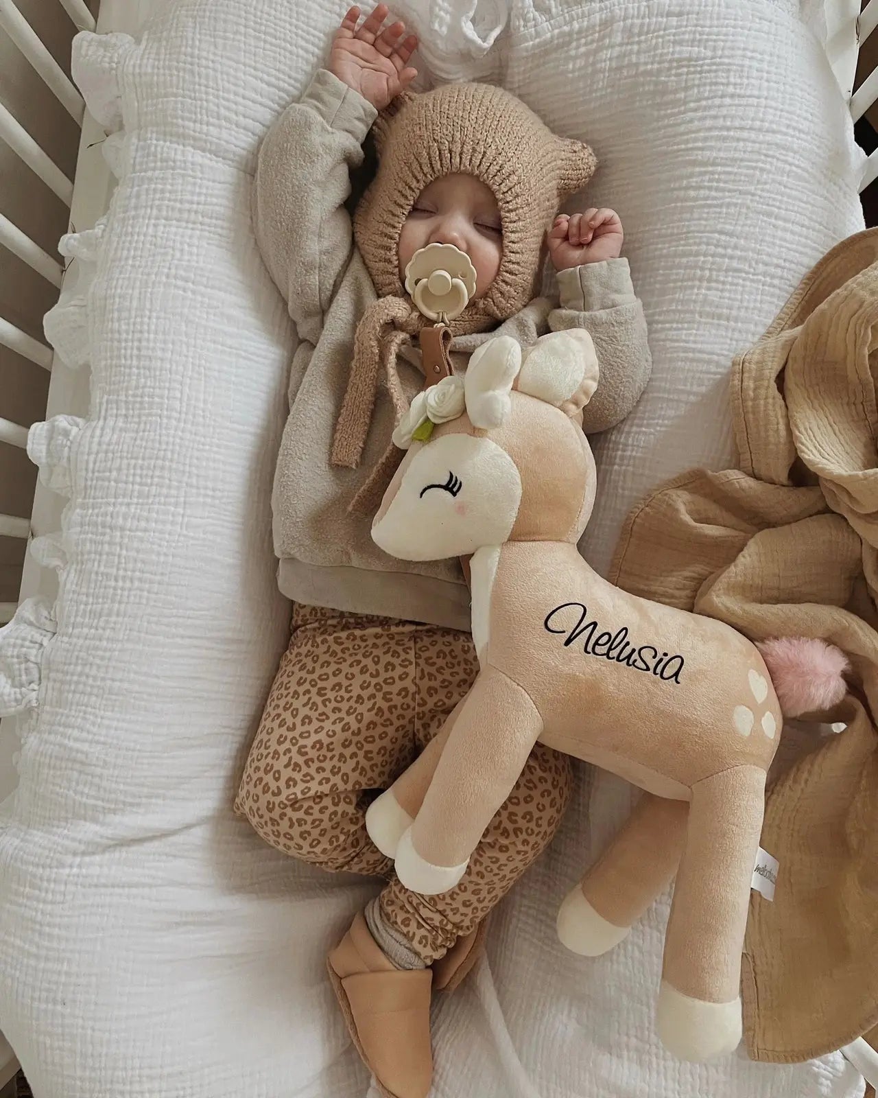 Pluszowa Sarenka z kremowym wianuszkiem Melootka