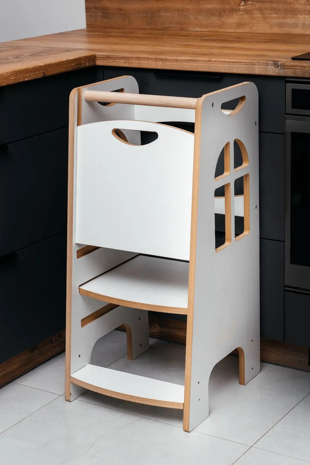 Tower Step | Pomocnik Kuchenny Montessori | Bezpieczny | Kitchen Helper - Zabawki z Lasu 